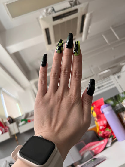 Handmade Cyberpunk Dark Hot Bunny Press-on Nail Art | ZAKAPOP