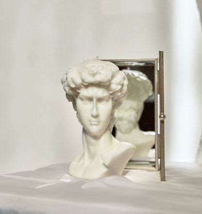 David & Venus Candle Set in Sculpture