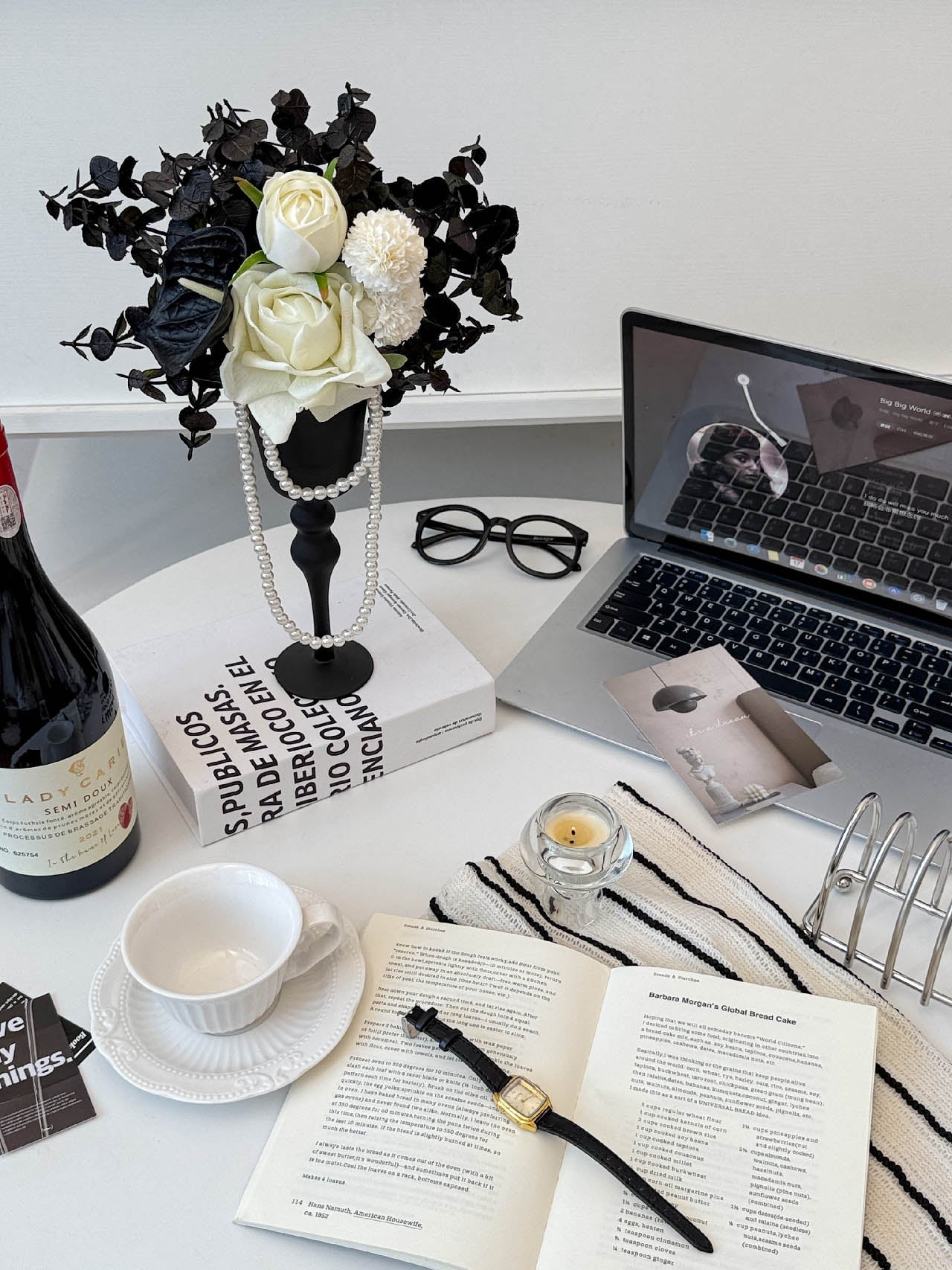 Élégant Goblet Vase