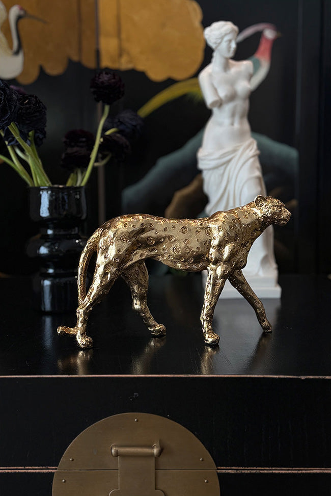 Exquisite Leopard Art Ornament