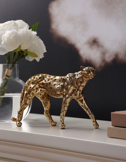 Exquisite Leopard Art Ornament