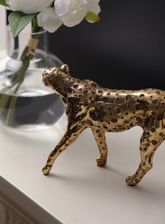 Exquisite Leopard Art Ornament