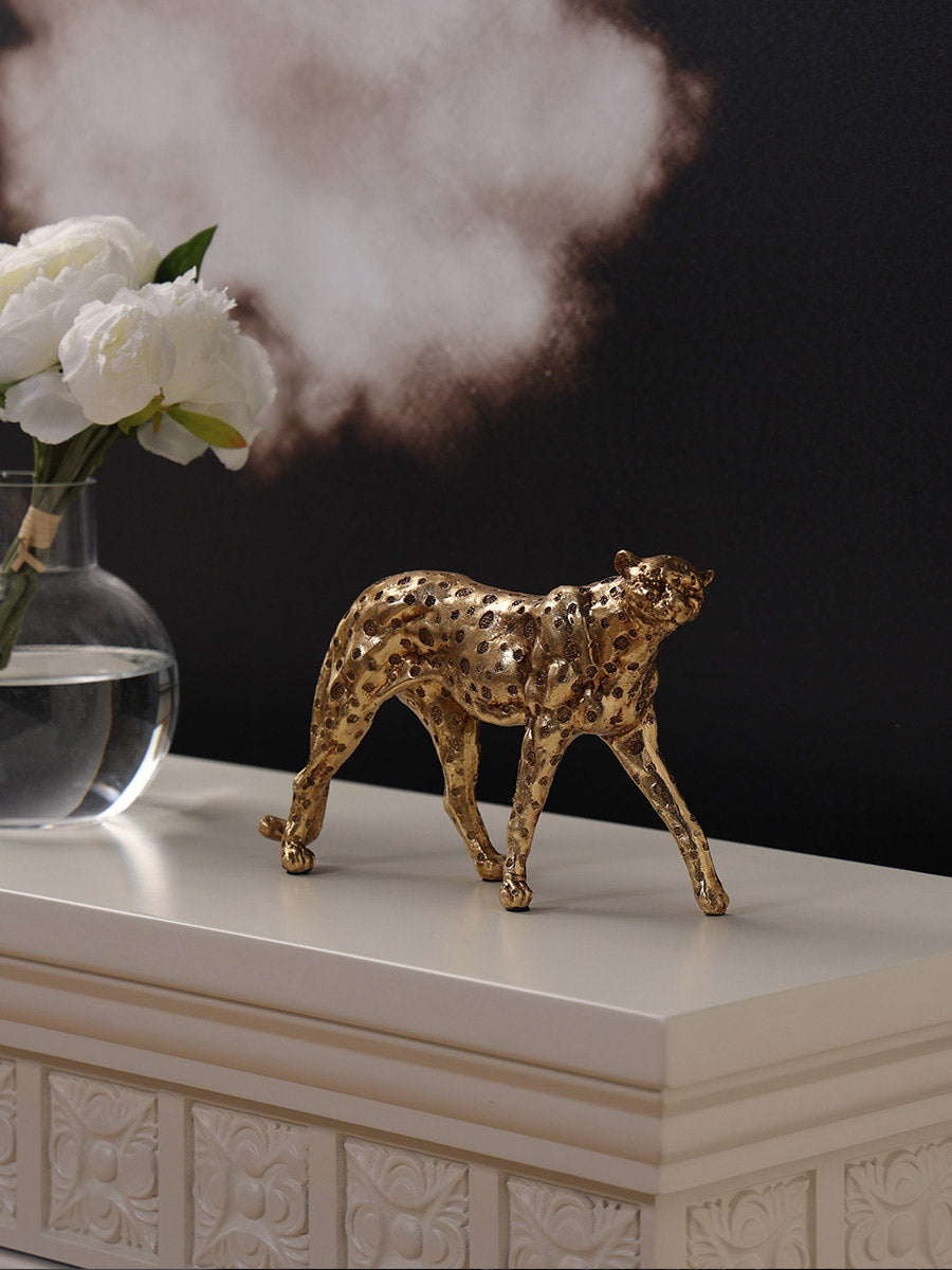 Exquisite Leopard Art Ornament