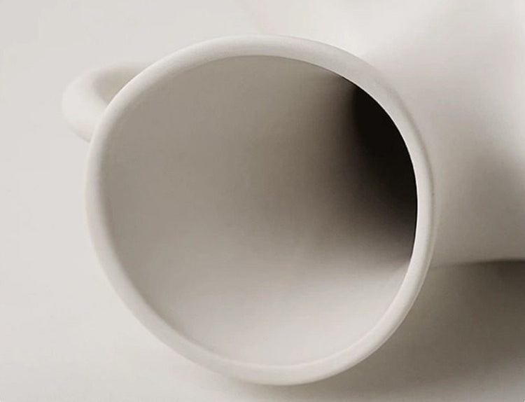 Graceful Shoulder Silhouette Vase