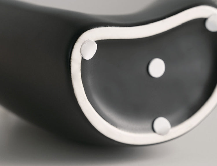 Graceful Shoulder Silhouette Vase