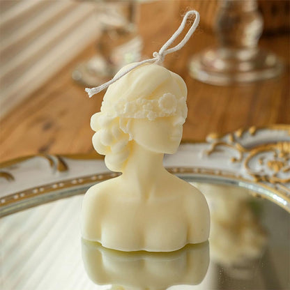 Ingenue Portrait Candle | Moongloar