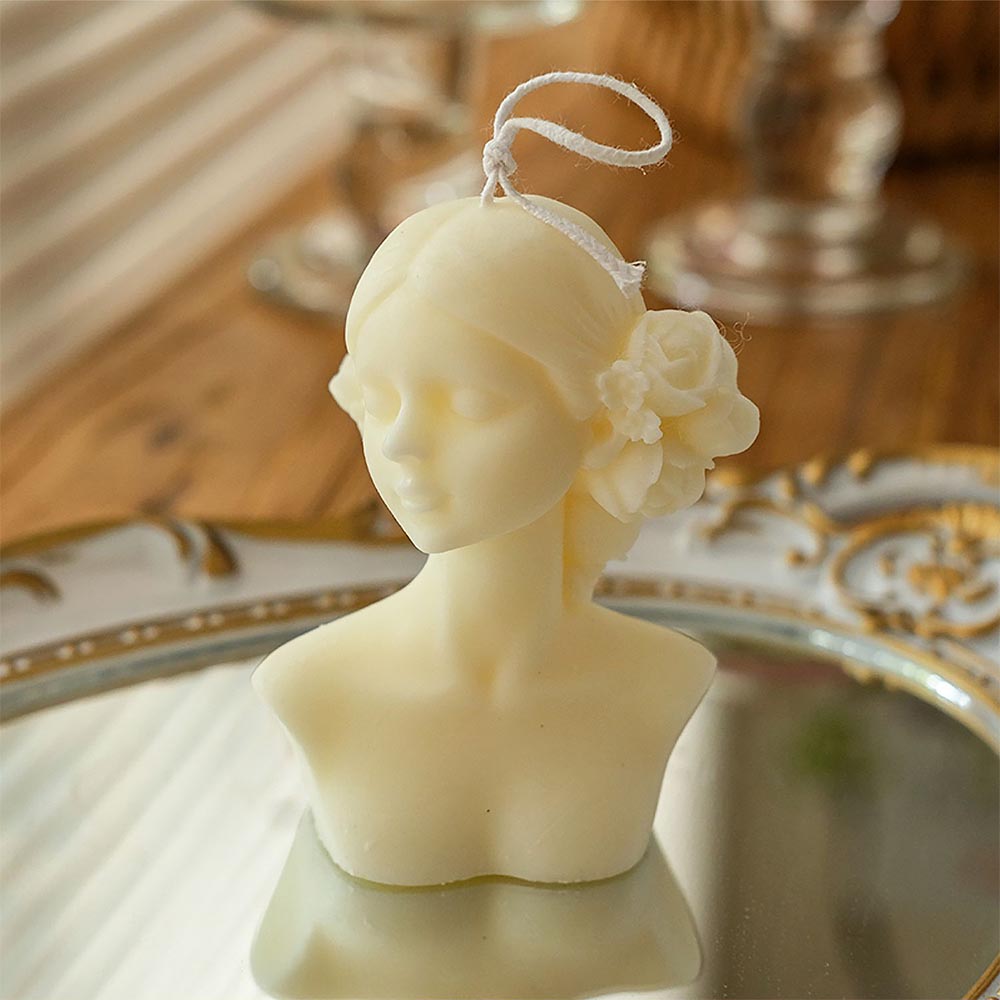 Ingenue Portrait Candle | Moongloar