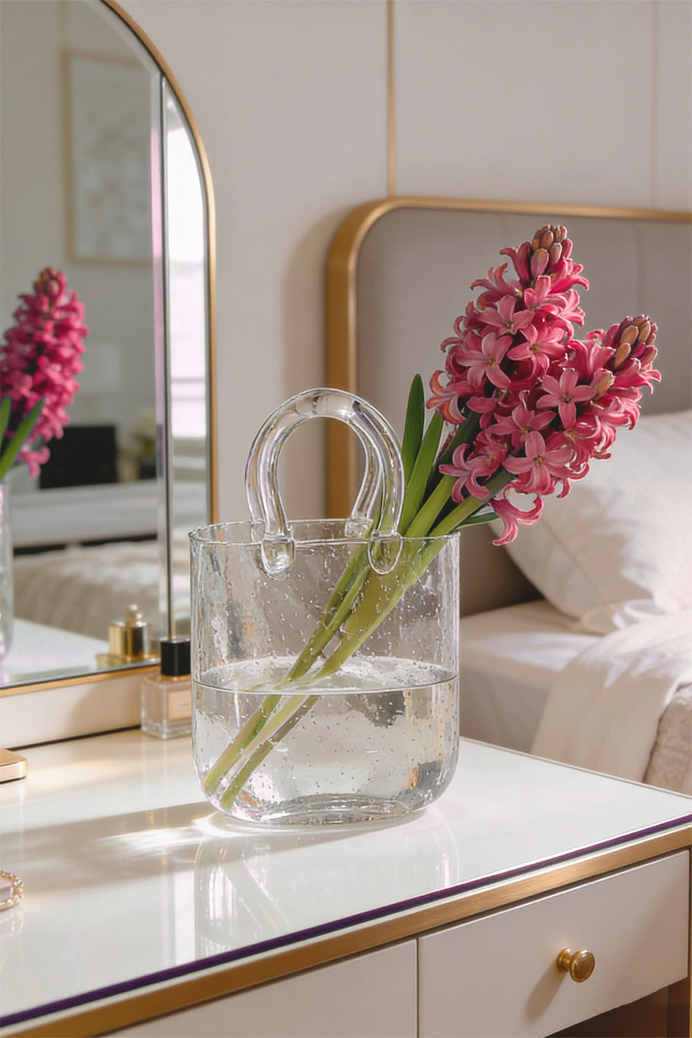 Isabella Glass Handbag Vase