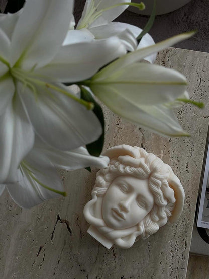 Medusa Portrait Candle | Moongloar