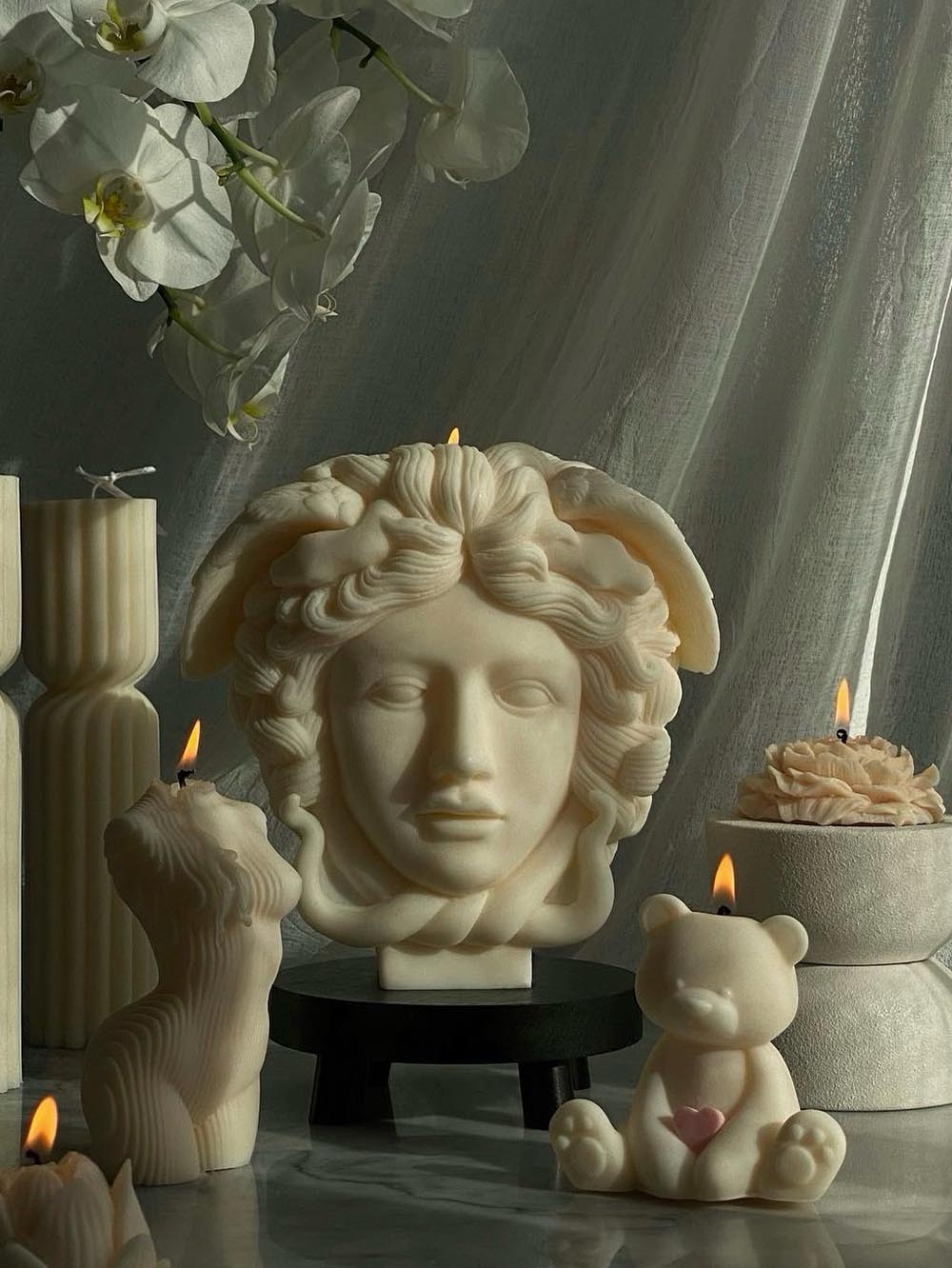 Medusa Portrait Candle | Moongloar