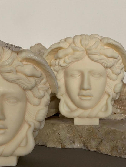 Medusa Portrait Candle | Moongloar