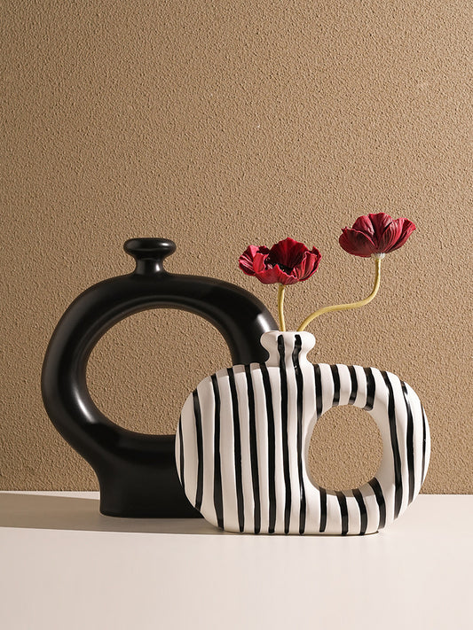 Minimalist Striped Ceramic Vase Set