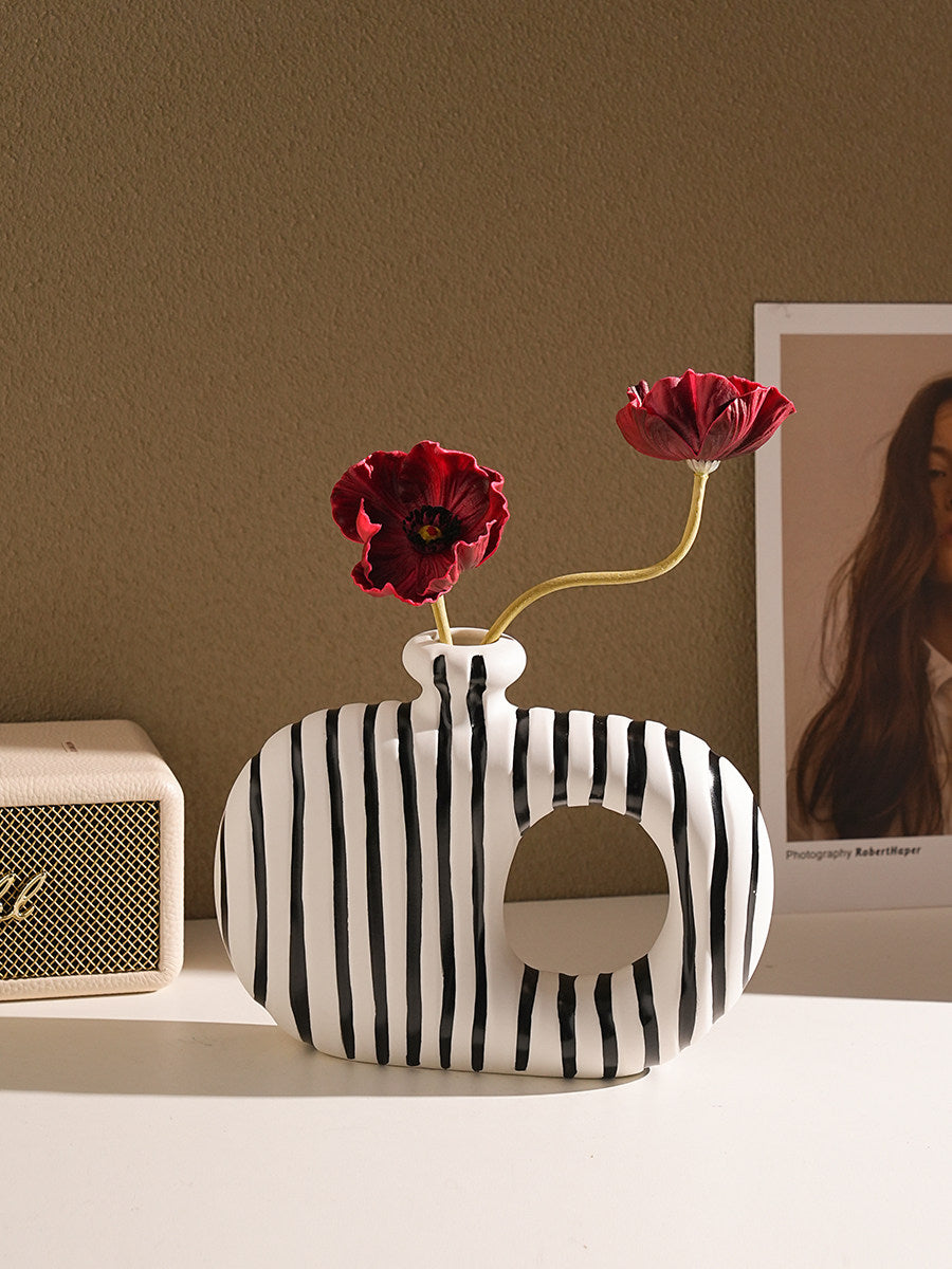 Minimalist Striped Ceramic Vase Set