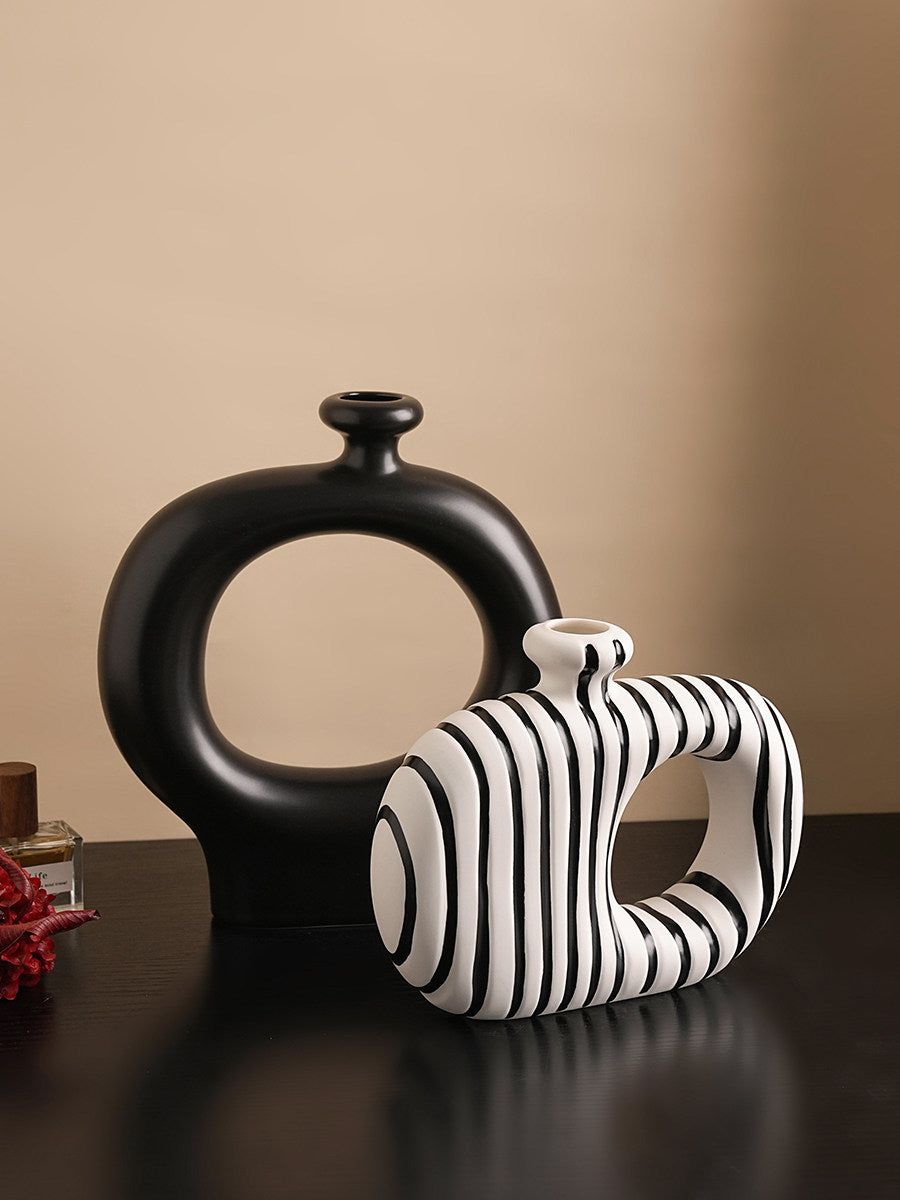 Minimalist Striped Ceramic Vase Set