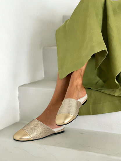 Mule in Gold Faux Leather with Fur