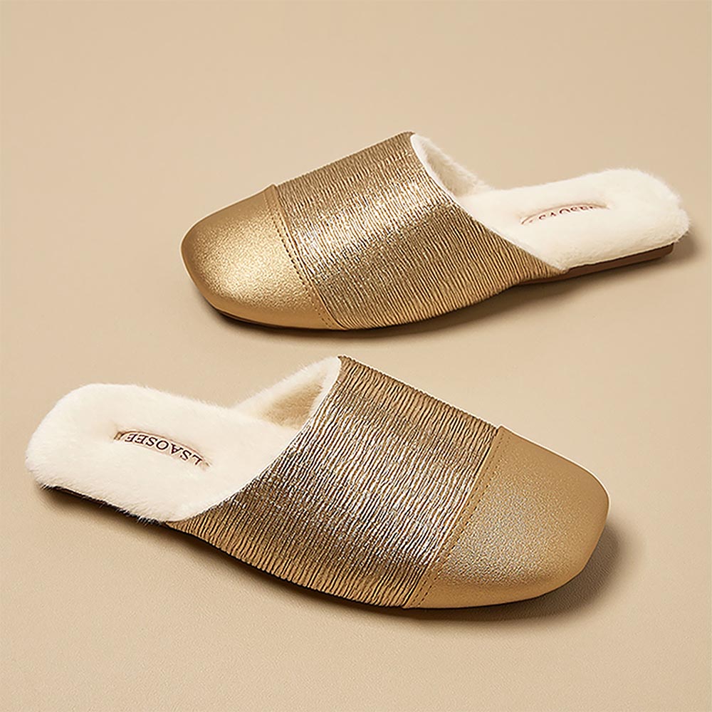 Mule in Gold Faux Leather with Fur