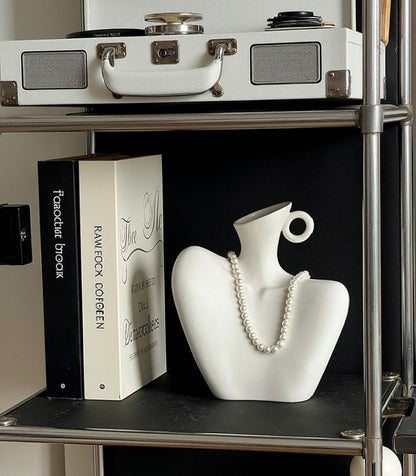 Graceful Shoulder Silhouette Vase