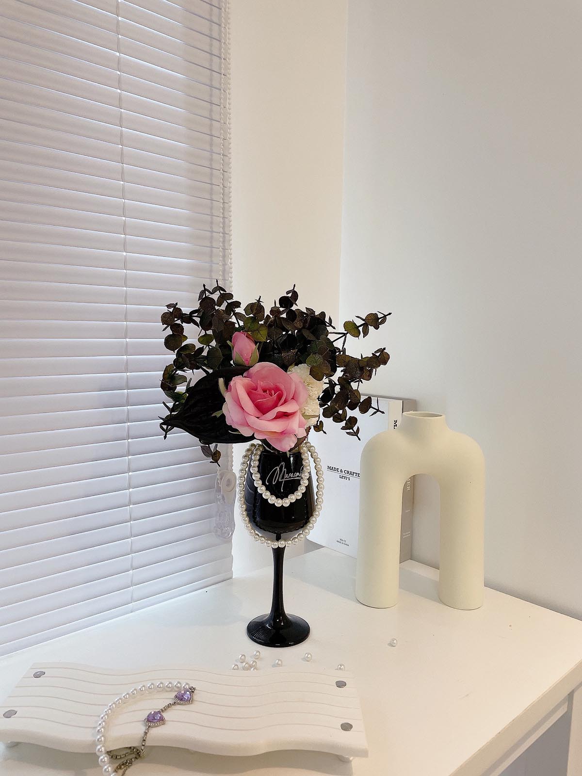 Élégant Goblet Vase