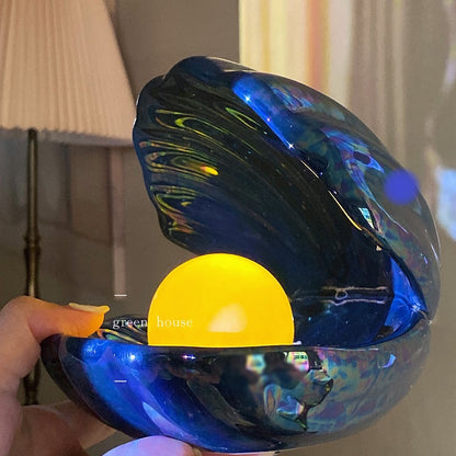 Pearlescent Atmosphere Lamp with Glazed Seashell | ZAKAPOP