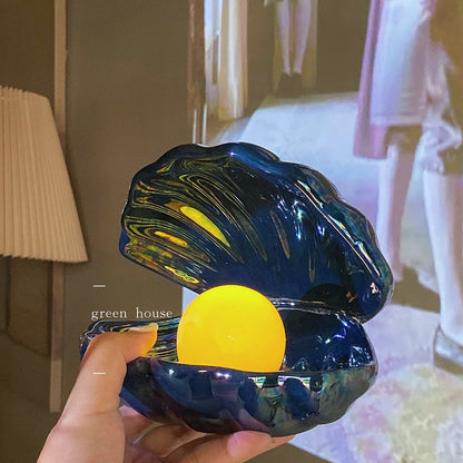 Pearlescent Atmosphere Lamp with Glazed Seashell | ZAKAPOP