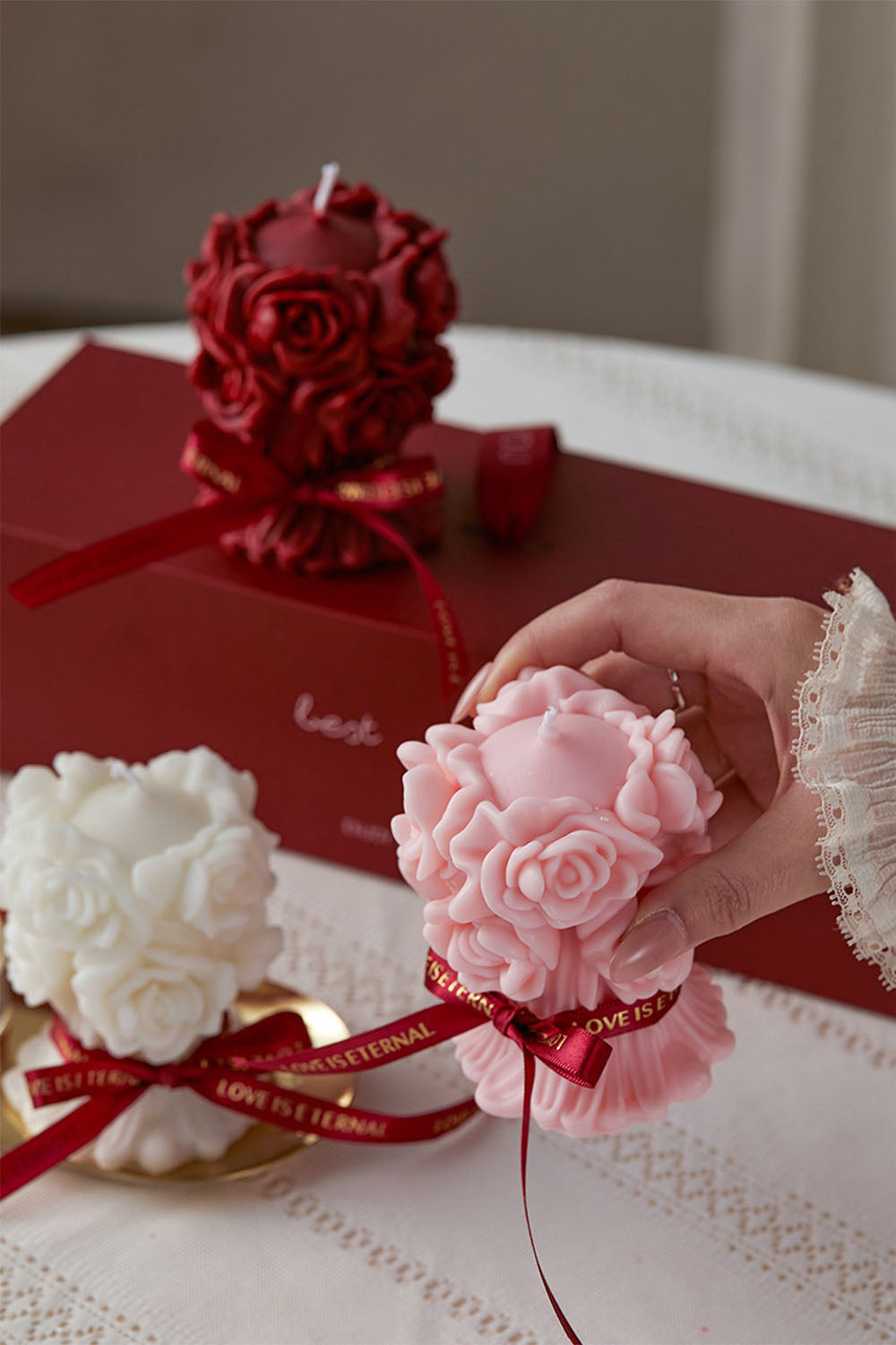 Rose Bouquet Scented Candle Gift Set