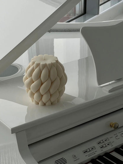 Twisted Design Candle | Moongloar