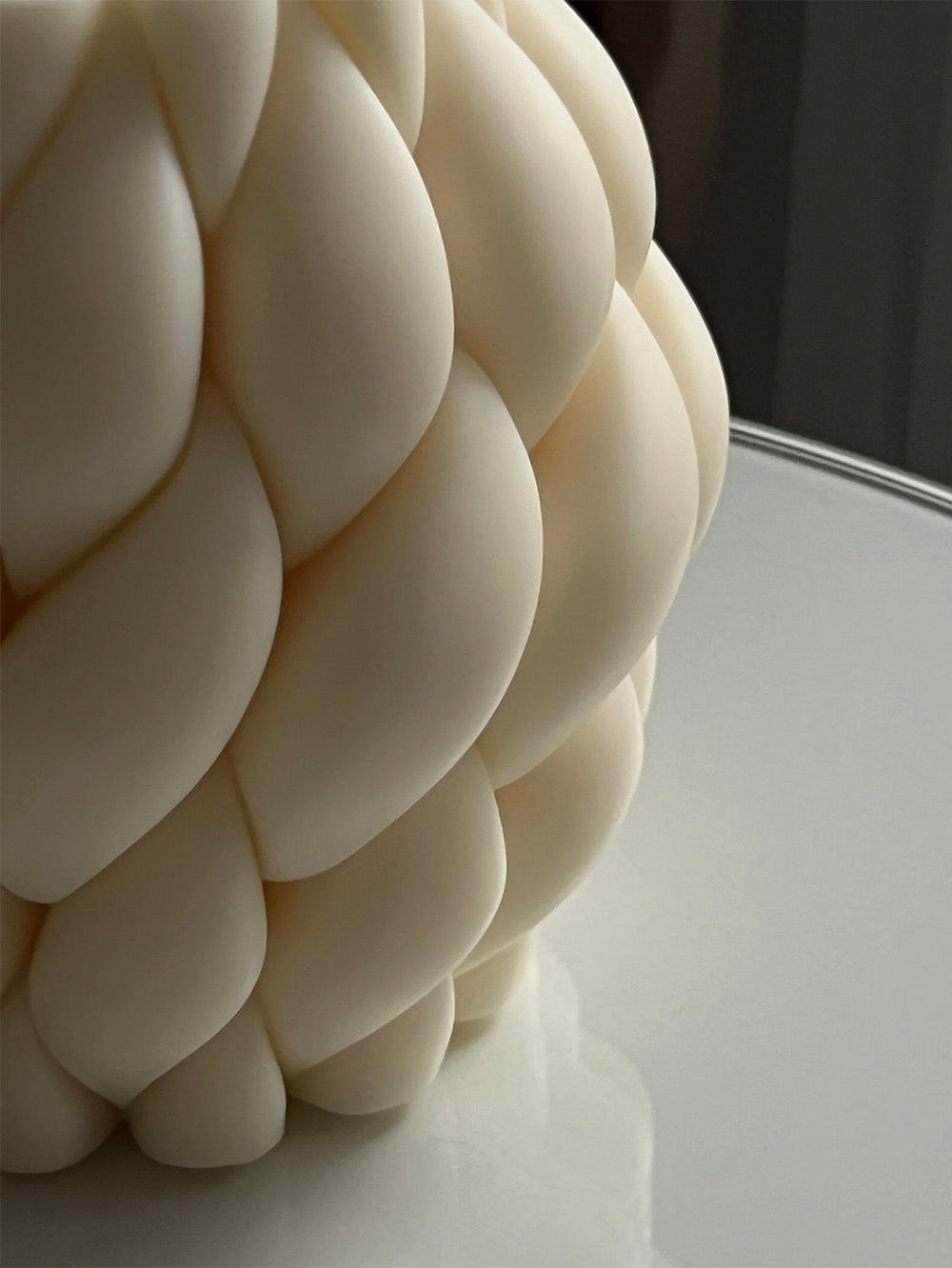 Twisted Design Candle | Moongloar