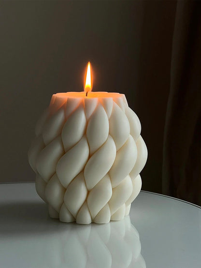Twisted Design Candle | Moongloar