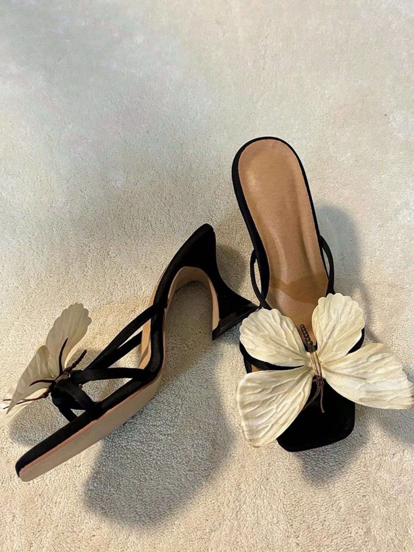 Women's Chic Butterfly Elegant Thick Heel Sandals | ZAKAPOP