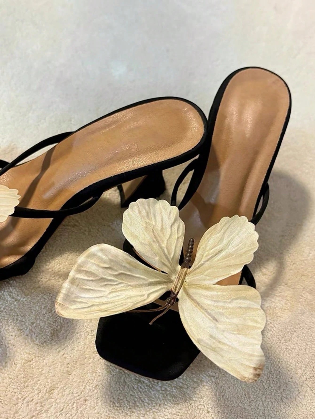 Women's Chic Butterfly Elegant Thick Heel Sandals | ZAKAPOP