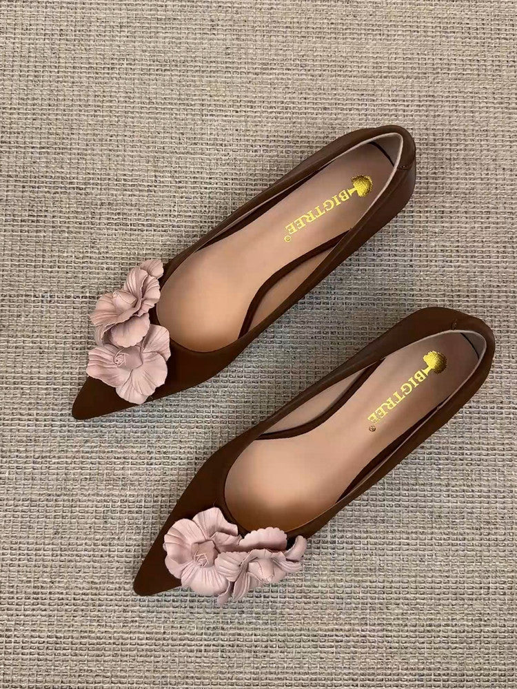 Women's French Vintage Lambskin Floral Pointed-Toe Stiletto Pumps | ZAKAPOP