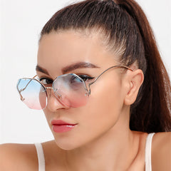 Women's Stylish Vintage Oversized Square Gradient Sunglasses | ZAKAPOP