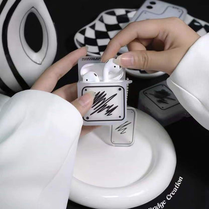 Simple Cute Case For AirPods with Keychain | ZAKAPOP